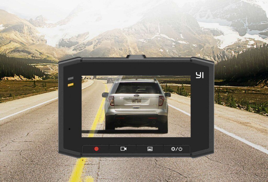 Большое количество положительных характеристик, достоинств и функций автомобильного видеорегистратора YI Ultra Dash Camera