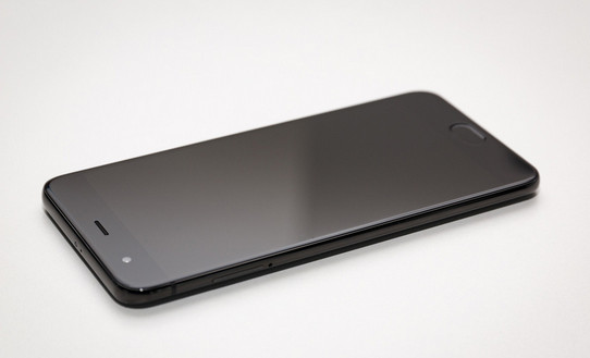 Лицевая поверхность Xiaomi Mi6 Внешний облик Xiaomi Mi6