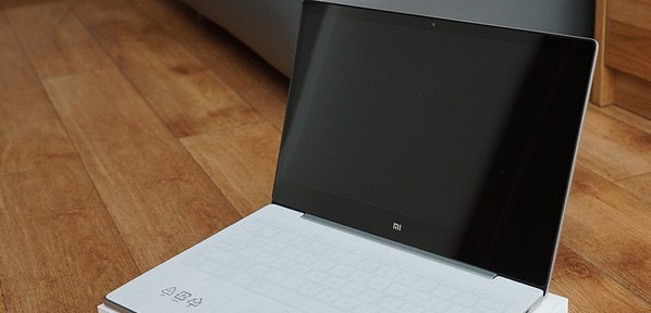 Расположение фронтальной камеры в ноутбуке Xiaomi Mi Notebook Air 12,5 Фронтальная камера в ноутбуке Xiaomi Mi Notebook Air 12,5