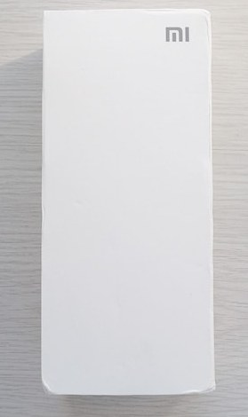Упаковка приставки Xiaomi Mi Box Mini Внешний вид упаковки приставки Xiaomi Mi Box Mini