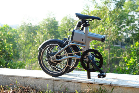 Электровелосипед Xiaomi YunBike Uma Mini Pro в сложенном виде Электровелосипед Xiaomi YunBike Uma Mini Pro в сложенном состоянии