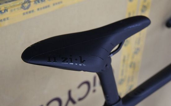 Сиденье шоссейного велосипеда Xiaomi QiCycle R1 Конструкция сиденья шоссейного велосипеда Xiaomi QiCycle R1