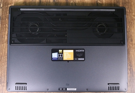 Нижняя часть корпуса ноутбука Сяоми Mi Gaming Laptop Внешний вид нижней части корпуса ноутбука Сяоми Mi Gaming Laptop