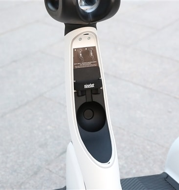 Крепление для пульта дистанционного управления гироскутером Xiaomi Ninebot Mini Plus Внешний вид крепления для пульта управления гироскутером Xiaomi Ninebot Mini Plus