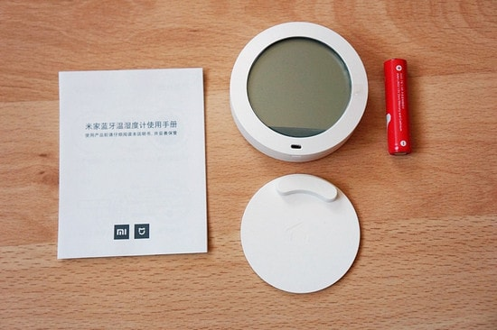Комплектация Xiaomi Mijia Hygrometer Bluetooth Содержимое упаковки Xiaomi Mijia Hygrometer Bluetooth