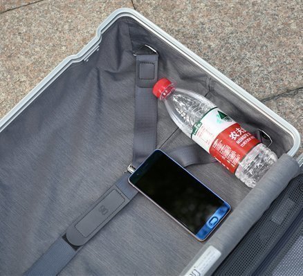 Фото чемодана Xiaomi Mi 90 Points Metal Suitcase 20 Фото чемодана Xiaomi Mi 90 Points Metal Suitcase 20
