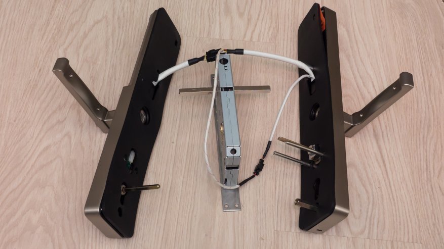 Сборка умного дверного замка Xiaomi Aqara Smart Fingerprint Door Lock Сборка умного дверного замка Xiaomi Aqara Smart Fingerprint Door Lock