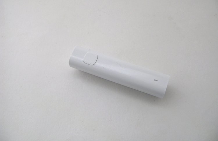 Адаптер Xiaomi Mi Bluetooth Audio Receiver вид спереди Адаптер Xiaomi Mi Bluetooth Audio Receiver вид спереди