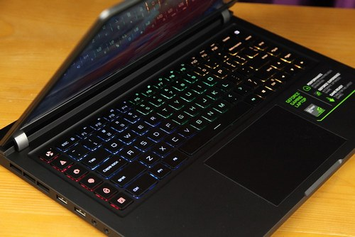 Работа RGB-подсветки на ноутбуке Xiaomi Mi Gaming Laptop Пример работы RGB-подсветки на ноутбуке Xiaomi Mi Gaming Laptop