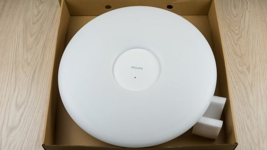 Упаковка Xiaomi Mijia Philips Ceiling Lamp Светильник Xiaomi Mijia Philips Ceiling Lamp в упаковке