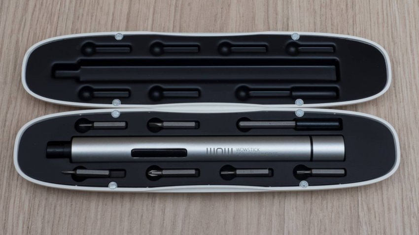 Электрическая отвёртка Xiaomi Wowstick: раскрытый футляр и насадки «Электрическая отвёртка Xiaomi Wowstick раскрытый футляр и насадки