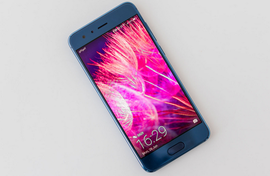 Экран Honor 9 Вид на дисплей смартфона Honor 9