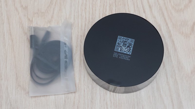 Так выглядит Xiaomi Universal IR Remote Controller без упаковки Так выглядит Xiaomi Universal IR Remote Controller без упаковки