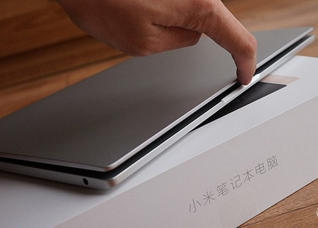 Выемка для открытия ноутбука Xiaomi Mi Notebook Air 12,5 Специальная выемка для открытия ноутбука Xiaomi Mi Notebook Air 12,5