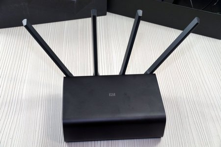 Роутер Xiaomi Mi Router HD 1 Tb Внешний вид роутера Xiaomi Mi Router HD 1 Tb